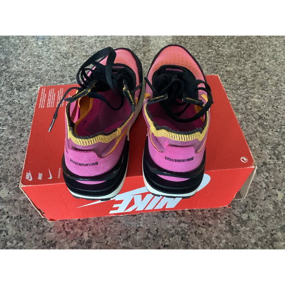 Nike Women’s Nike Waffle One Size 5.5 Color: Fuchsia / Gold - Picture 8 of 11